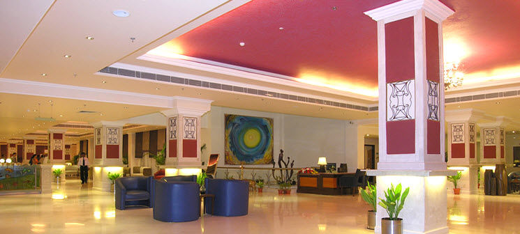 The Piccadily Hotel Lucknow Interieur foto